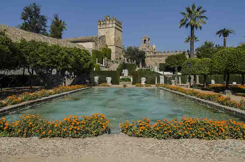 Córdoba 092 - Álcazar de los Reyes Cristianos - jardines.jpg